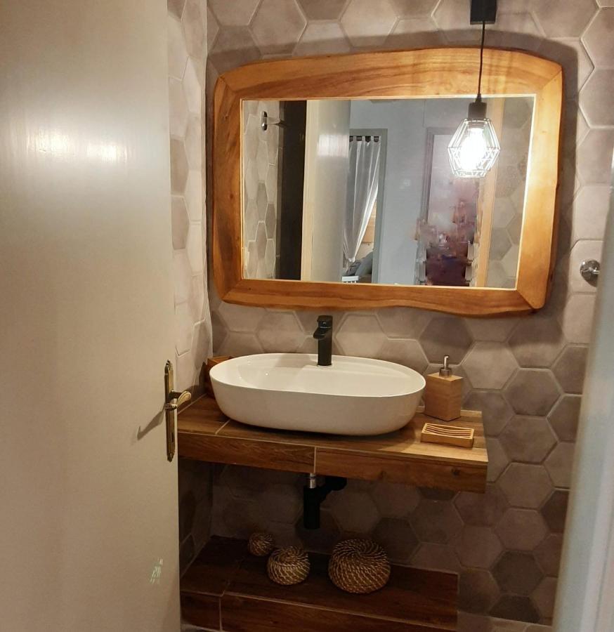 Σιντηίς- Sinties Apartamento Moúdhros Exterior foto